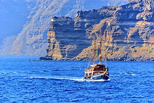  Klarblått hav utanför Santorini 